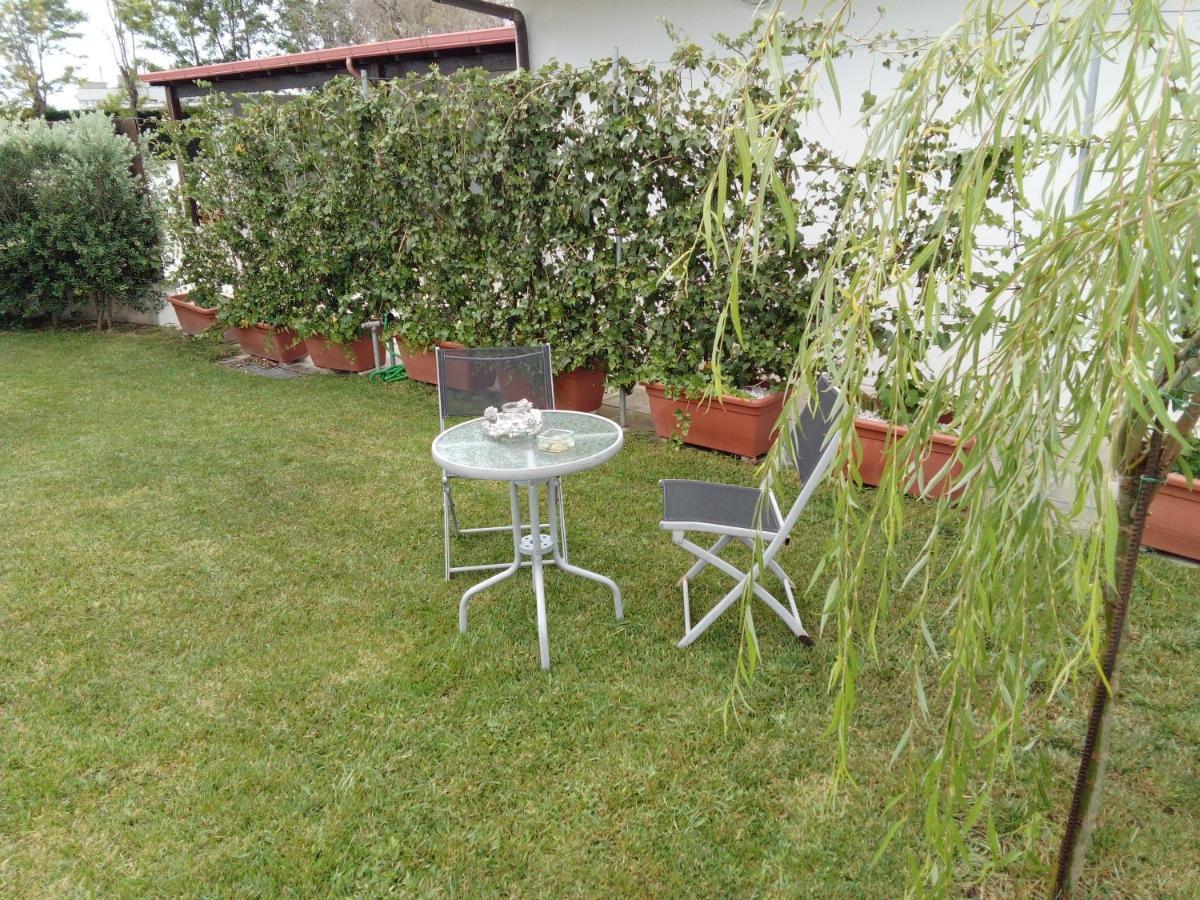 Casa Vacanza Augusto ウッジャーノ・ラ・キエーザ エクステリア 写真