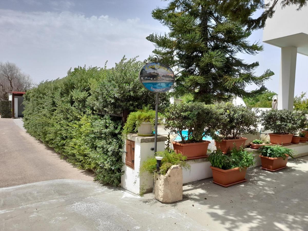 Casa Vacanza Augusto ウッジャーノ・ラ・キエーザ エクステリア 写真