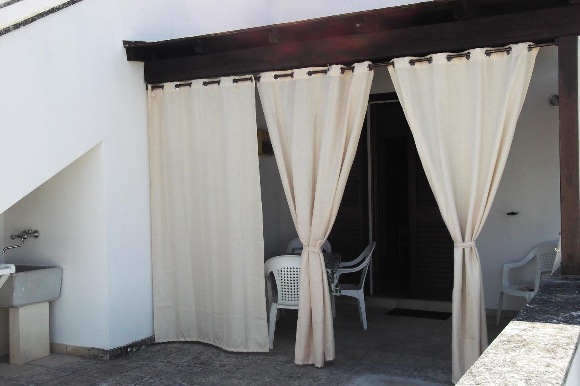 Casa Vacanza Augusto ウッジャーノ・ラ・キエーザ エクステリア 写真