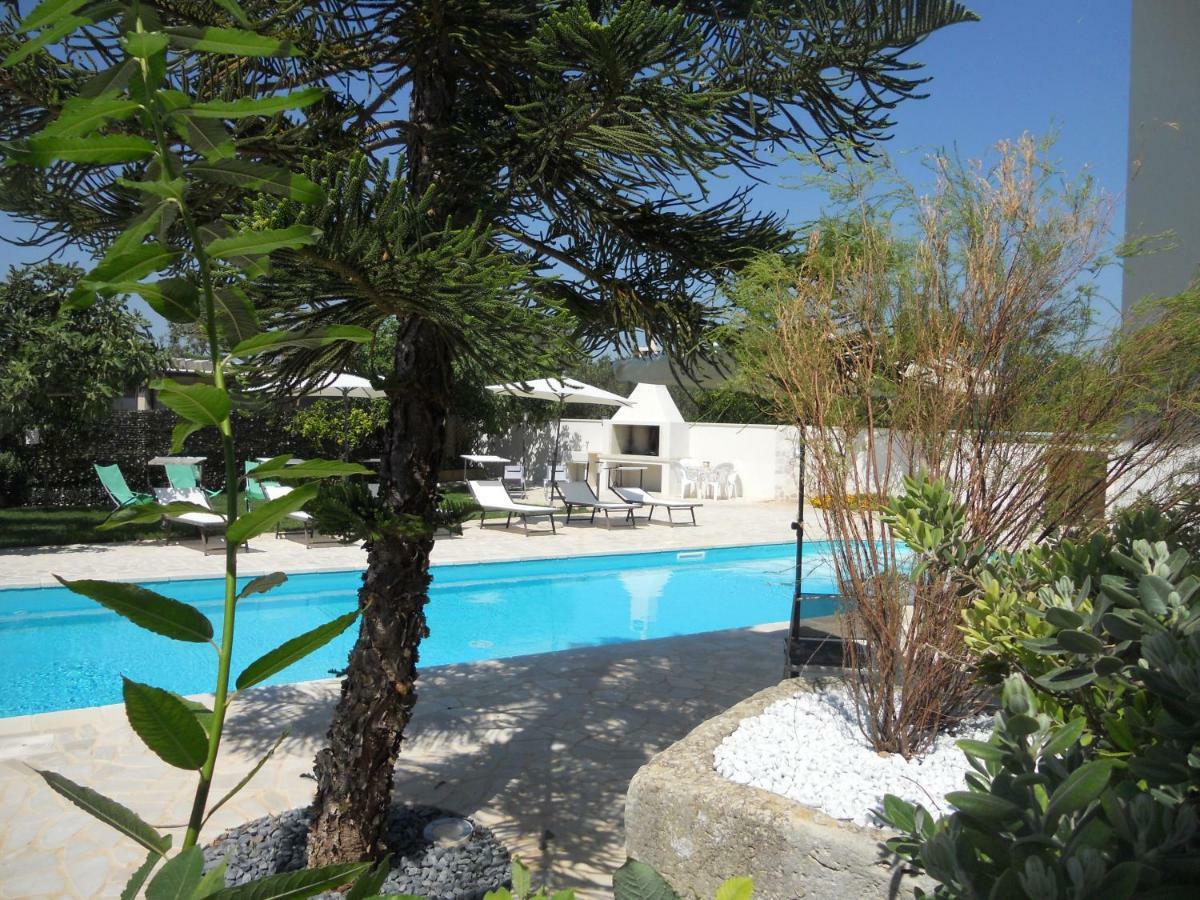 Casa Vacanza Augusto ウッジャーノ・ラ・キエーザ エクステリア 写真