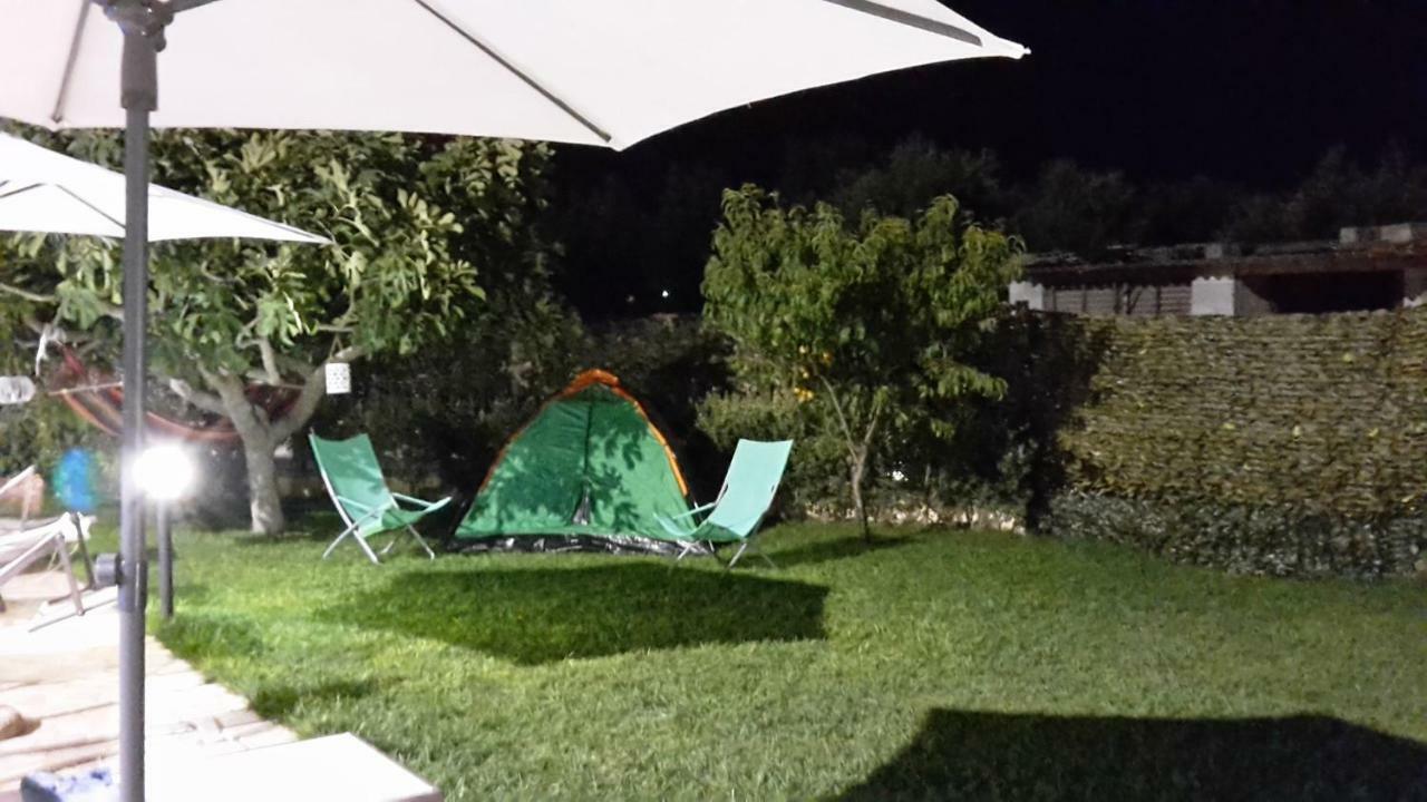 Casa Vacanza Augusto ウッジャーノ・ラ・キエーザ エクステリア 写真